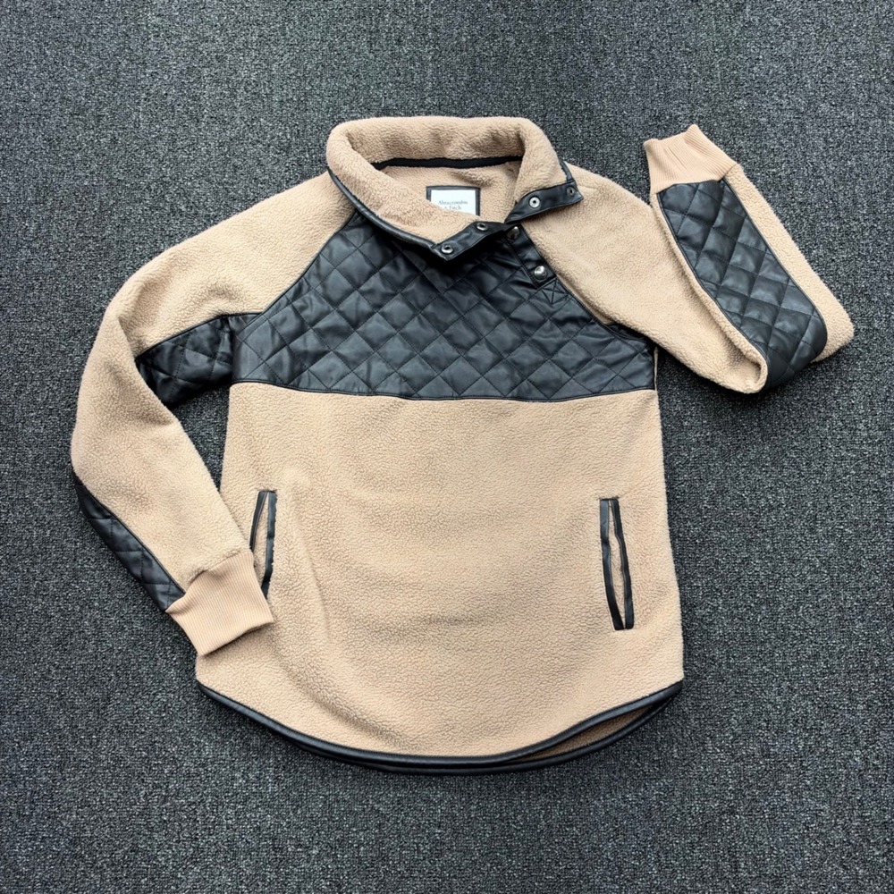 Abercrombie & Fitch Quilted Fleece Pullover Women Small Tan Black streetwear